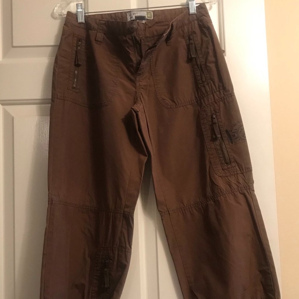 Old Navy brown tie bottom capri pants, 4, low rise